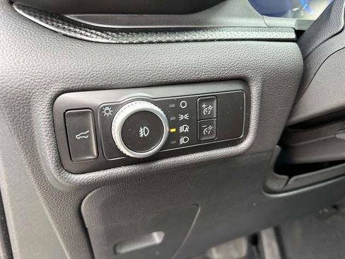 Used 2023 Ford Explorer ST image 9