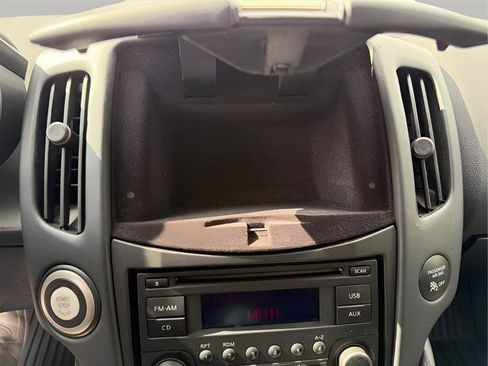 Used 2020 Nissan 370Z Coupe image 30