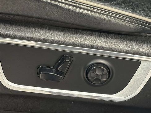 Used 2020 RAM 1500 Laramie w/ Night Edition AWD/4WD image 19