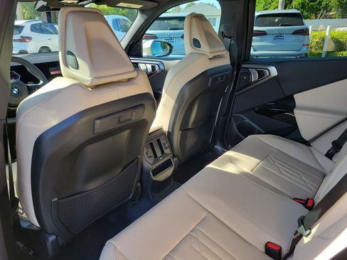 New 2026 BMW X3 xDrive30 w/ Premium Package AWD/4WD image 9