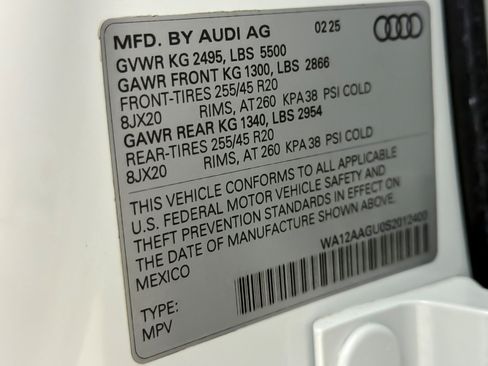 Used 2025 Audi Q5 Premium Plus w/ Premium Plus AWD/4WD image 27
