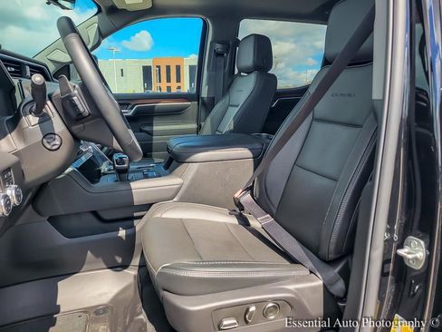 Used 2025 GMC Sierra 1500 Denali w/ Denali Reserve Package AWD/4WD image 11