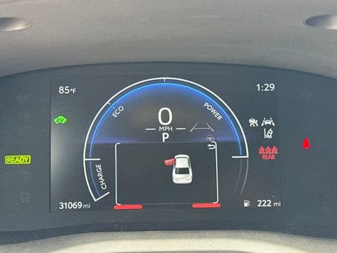 Used 2025 Toyota Camry SE FWD image 17