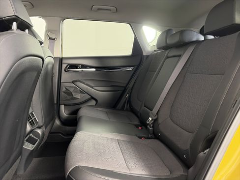 Used 2024 Kia Seltos S AWD/4WD image 7