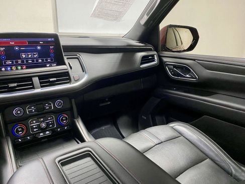Used 2021 Chevrolet Tahoe RST w/ Luxury Package AWD/4WD image 30