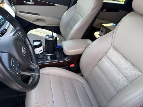 Used 2016 Kia Sorento EX AWD/4WD image 8