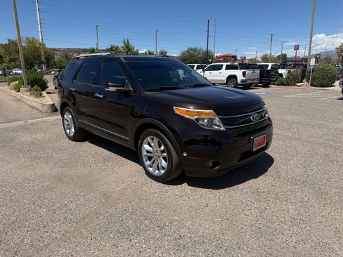 Used 2014 Ford Explorer Limited w/ Equipment Group 302A AWD/4WD image 3