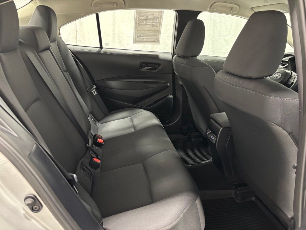 Used 2026 Toyota Corolla LE FWD image 53