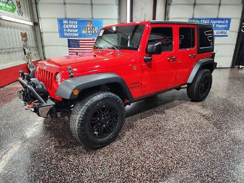 Used 2015 Jeep Wrangler Unlimited Sport w/ Quick Order Package 24S AWD/4WD image 3