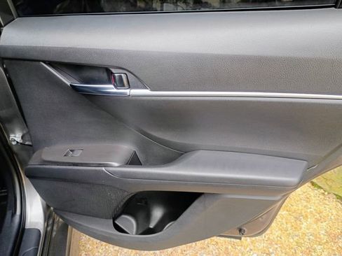 Used 2022 Toyota Camry SE image 54