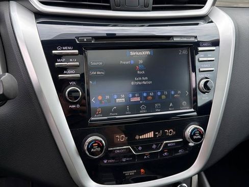 Used 2016 Nissan Murano SV w/ Premium Package AWD/4WD image 16