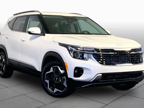Used 2024 Kia Seltos EX AWD/4WD image 3