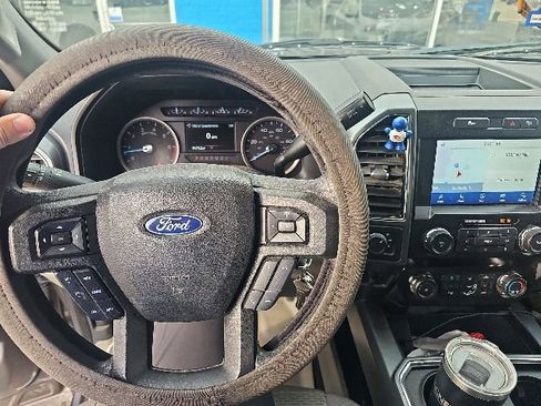 Used 2022 Ford F250 XLT w/ XLT Premium Package AWD/4WD image 8
