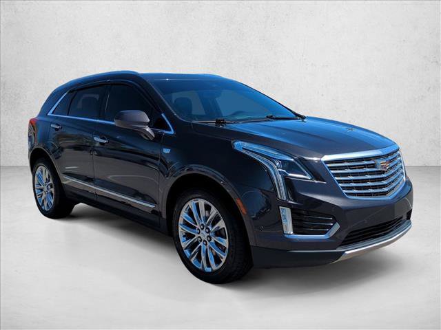 Used 2017 Cadillac XT5 Platinum w/ Driver Assist Package AWD/4WD image 3