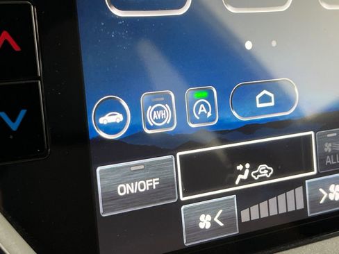 Certified 2025 Subaru Crosstrek 2.5i Sport AWD/4WD image 31