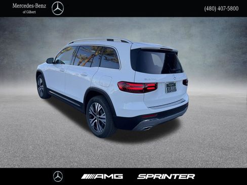 Used 2026 Mercedes-Benz GLB 250 image 3