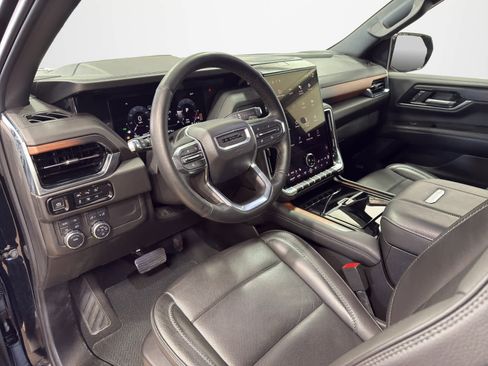 Used 2025 GMC Yukon Denali image 13