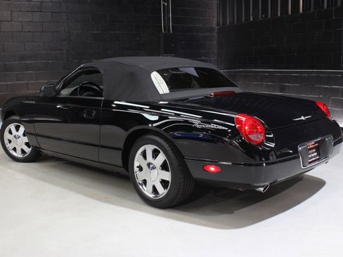 Used 2002 Ford Thunderbird Deluxe image 12