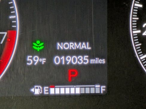 Used 2025 Honda Odyssey Elite image 16