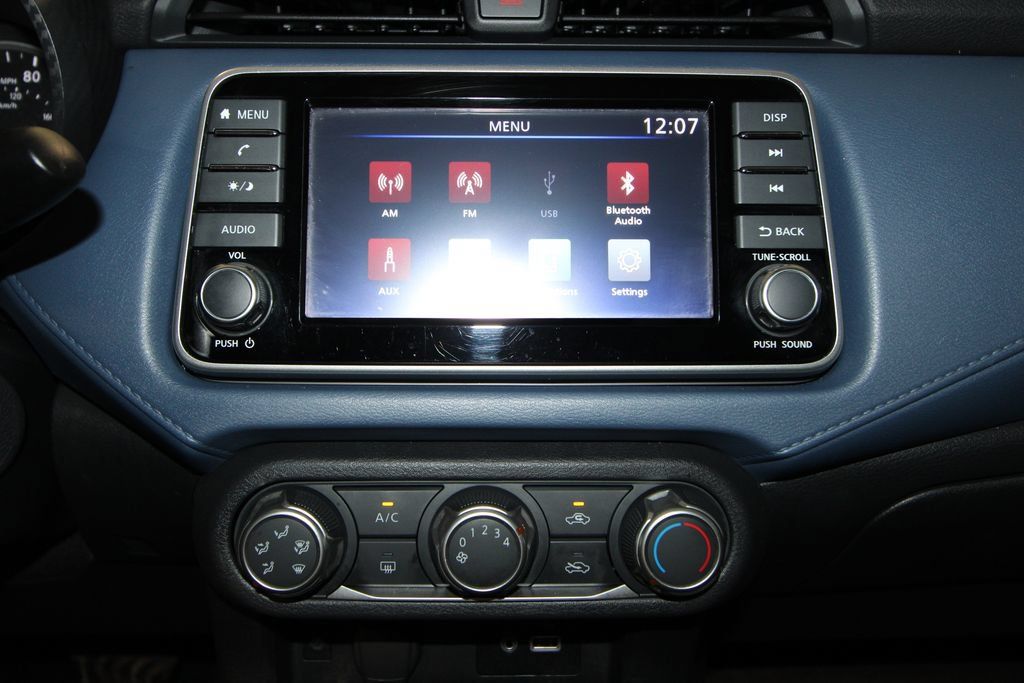 Used 2025 Nissan Versa SV FWD image 13