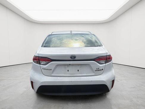 Used 2023 Toyota Corolla LE AWD/4WD image 6