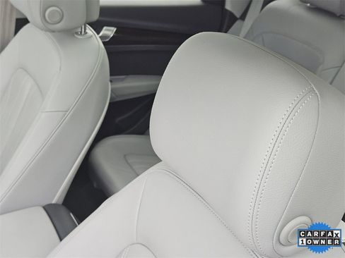 Used 2018 Audi Q5 2.0T Premium Plus w/ Premium Plus Package image 17