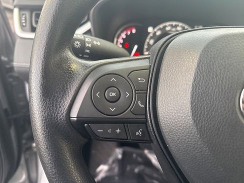Used 2025 Toyota RAV4 LE image 22