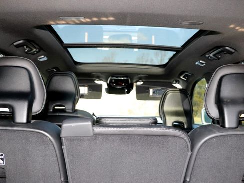 Used 2019 Volvo XC90 T6 R-Design w/ Advanced Package image 9