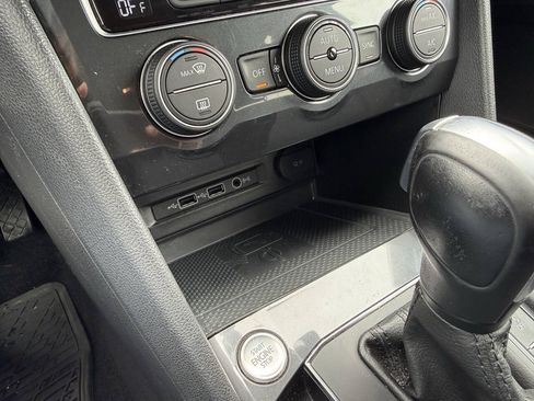 Used 2020 Volkswagen Tiguan S FWD image 22