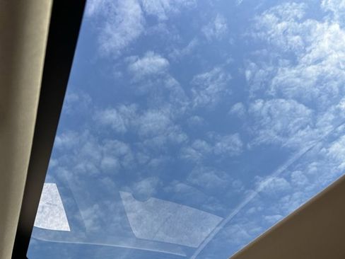 Used 2020 Ford Escape SE image 19