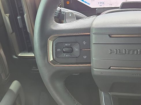 Used 2025 GMC Hummer EV 2X AWD/4WD image 18