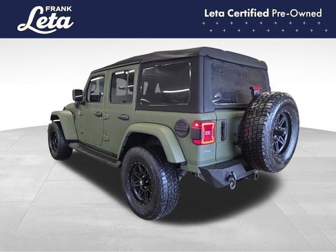 Used 2023 Jeep Wrangler Unlimited Sahara AWD/4WD image 4
