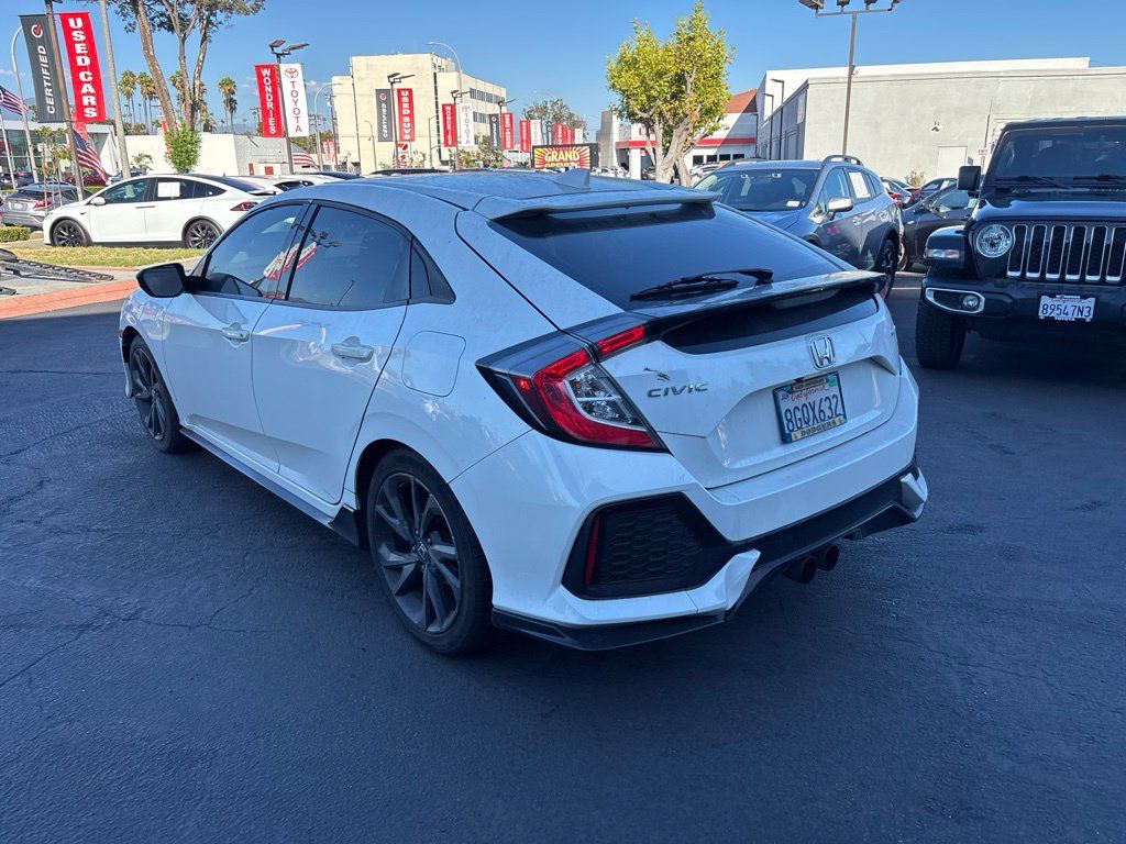 Used 2017 Honda Civic Sport image 6