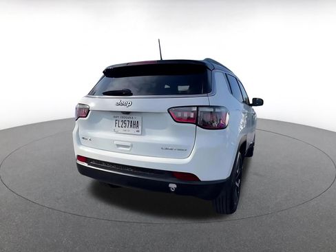 Used 2025 Jeep Compass Limited image 15