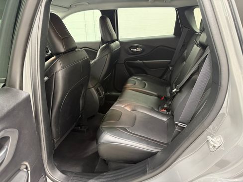 Used 2022 Jeep Cherokee Trailhawk w/ Sound & Nav Group image 44