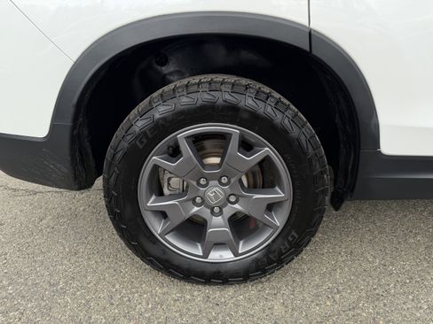 Certified 2024 Honda Passport TrailSport image 9