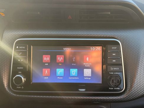 Used 2019 Nissan Kicks S image 18