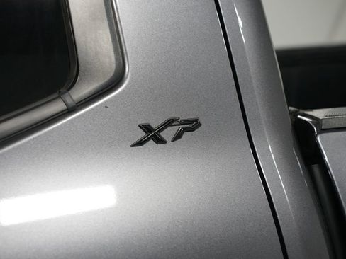 Used 2022 Toyota Tundra SR5 w/ Convenience Package image 11