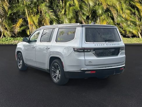 Used 2023 Jeep Grand Wagoneer 4WD image 8