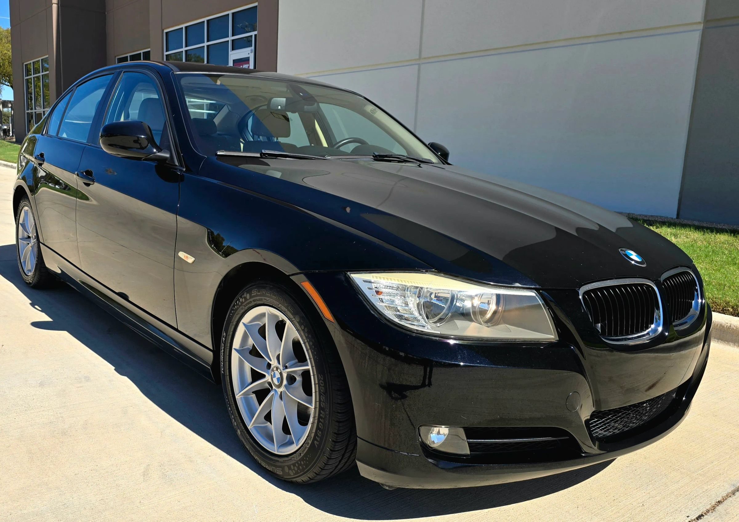 Used 2010 BMW 328i Sedan RWD image 4