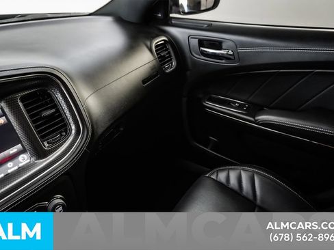 Used 2022 Dodge Charger SRT Hellcat w/ Harman/Kardon Audio Group image 39