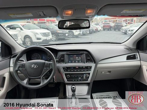Used 2016 Hyundai Sonata SE FWD image 13