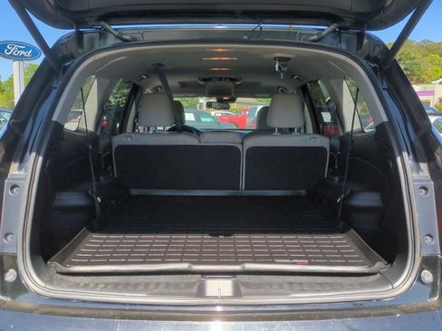 Used 2017 Honda Pilot Touring image 32