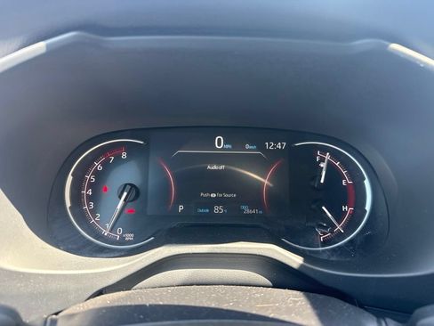 Used 2025 Toyota RAV4 LE AWD/4WD image 13
