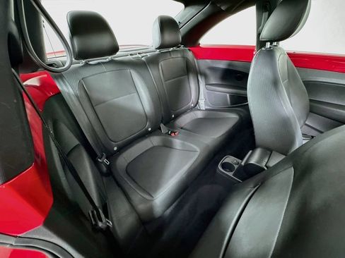 Used 2012 Volkswagen Beetle 2.5 FWD image 31