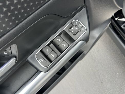 Certified 2025 Mercedes-Benz GLA 250 image 15