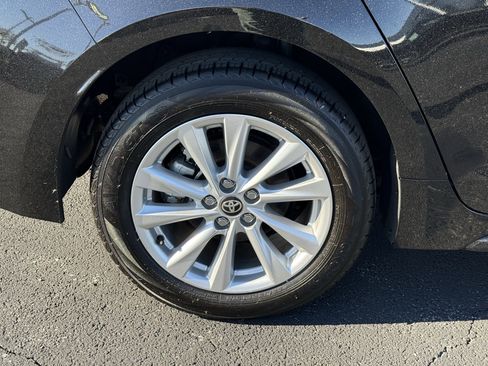 Certified 2024 Toyota Corolla LE w/ LE Convenience Package image 11