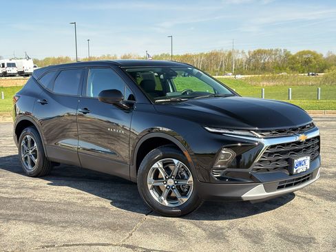 Used 2025 Chevrolet Blazer LT AWD/4WD image 5