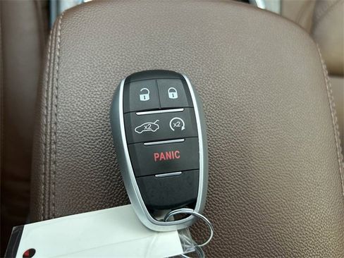 Used 2022 Alfa Romeo Stelvio Ti image 36