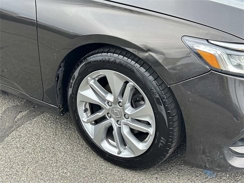 Used 2018 Honda Accord LX image 7